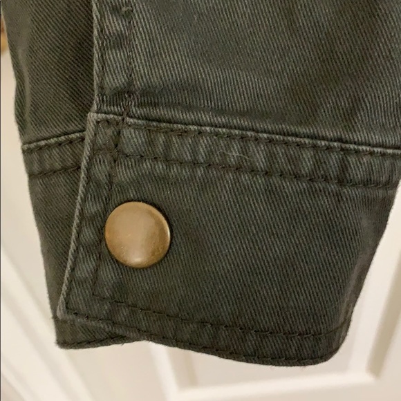 Candie’s Olive Green Jacket - Picture 3 of 7